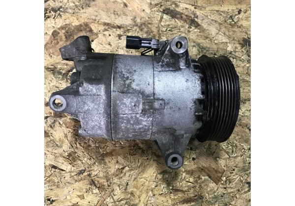 Компресор кондиціонера Renault Clio 3, Megane 2, Scenic 2, 2.0 16V, 6PK, 8200688814, 8200421255, 01140556